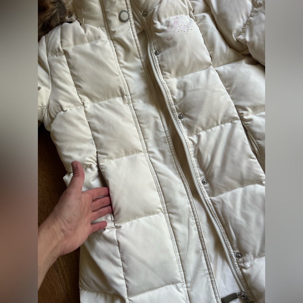 Giordano Long Puffer with Detachable hoodie and Fur trim- Medium - Picture 9 of 15